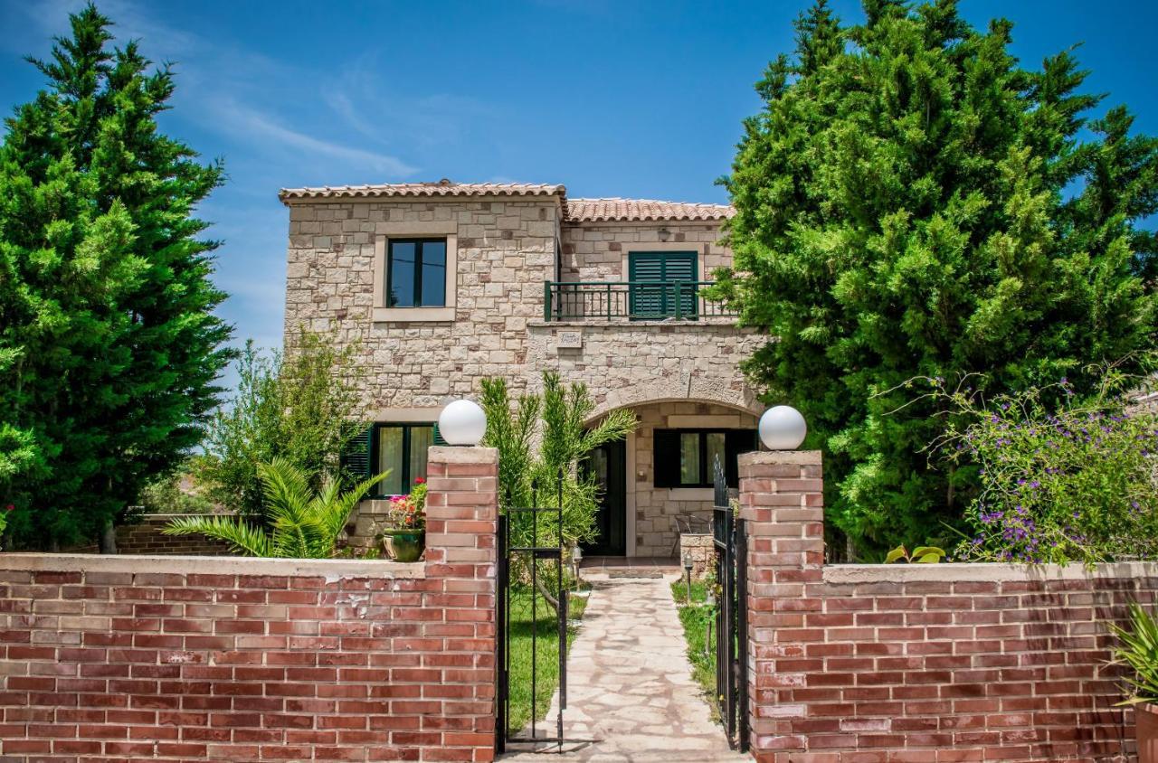 Niriides Villas Old Listing Hersonissos  Exterior photo